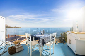 Blue Life, sea-luxury rooms on the beach between Palermo and Cefalu' Casteldaccia